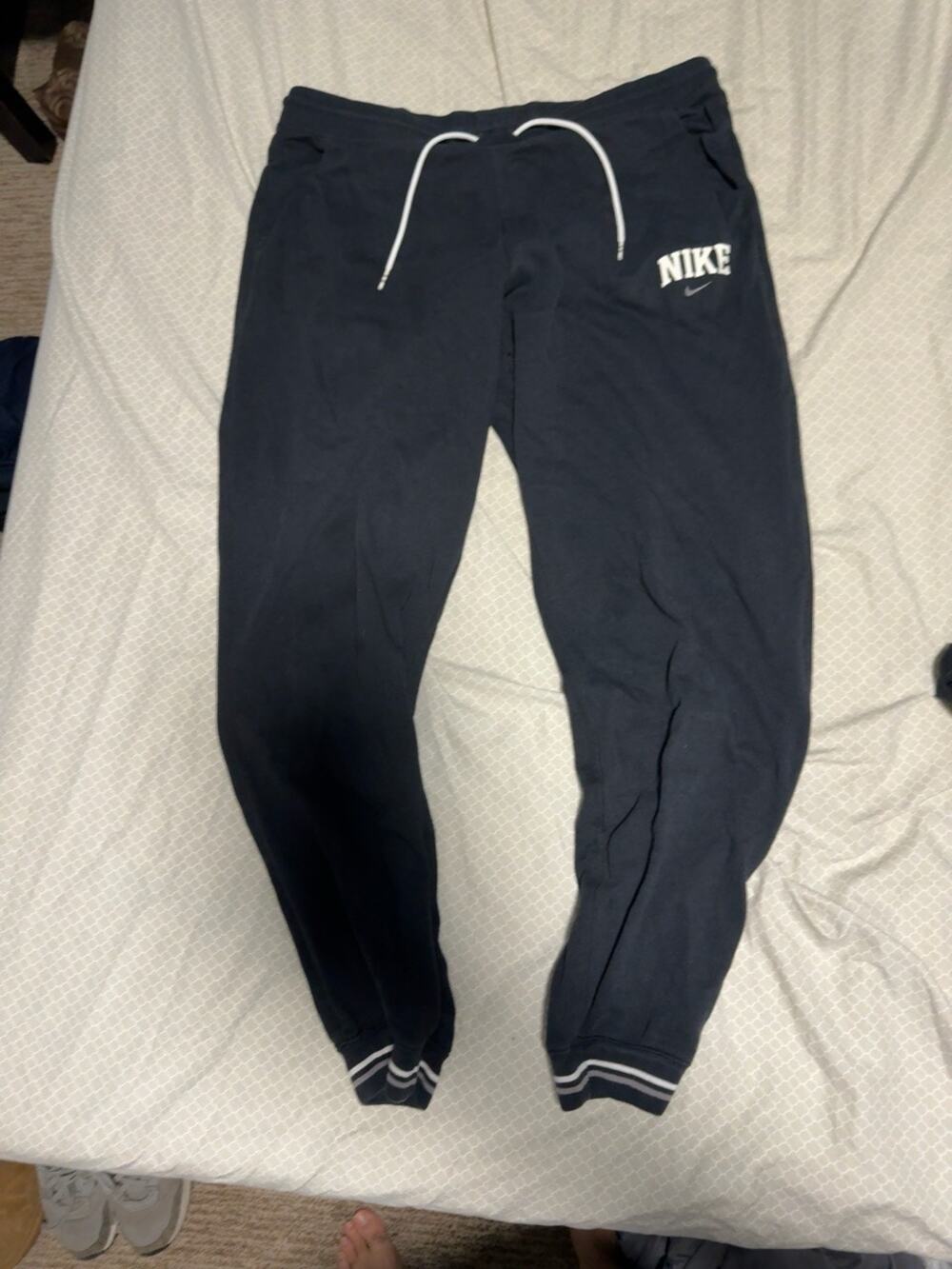 Nike Jogger Sweatpants Mens Large White Drawstring Striped Cuffs